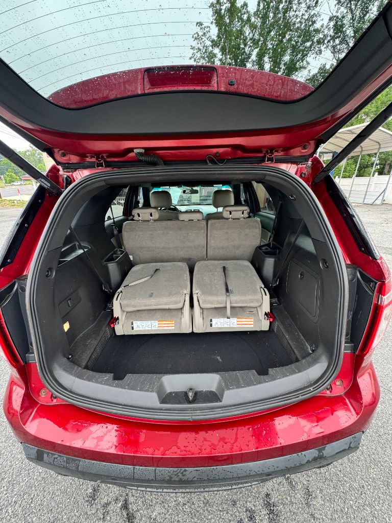 2014 Ford Explorer XLT - Photo 10