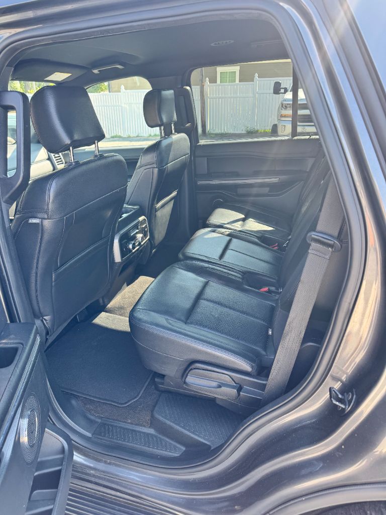 2020 Ford Expedition XLT - Photo 6